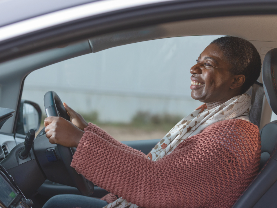 woman-driving